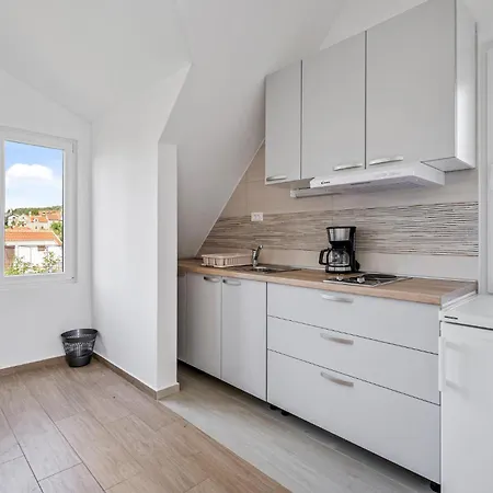 Cozy In With Wifi Apartment