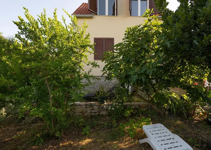 Cozy In With Wifi Appartement Zlarin